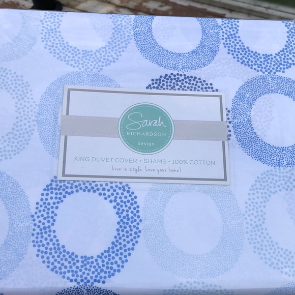 sarah Richardson Other - New King size Duvet cover & shams